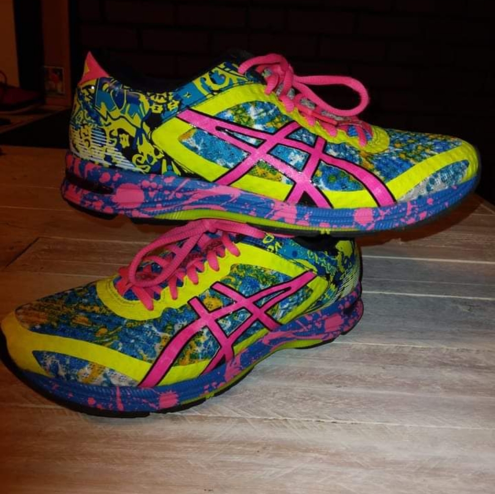 Women's Size 8 Asics Noosa Running Shoes
